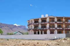 580024_c7f0f063a4e2467f833d345c844c8ff4mv2