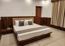 580024_96ad082d0f764cbda4376f70c4c8076amv2